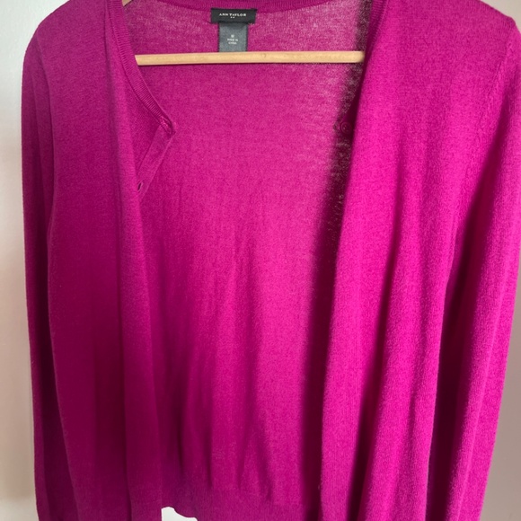 Ann Taylor Pink Long Sleeve Sweater Jacket Size Medium - Picture 4 of 6